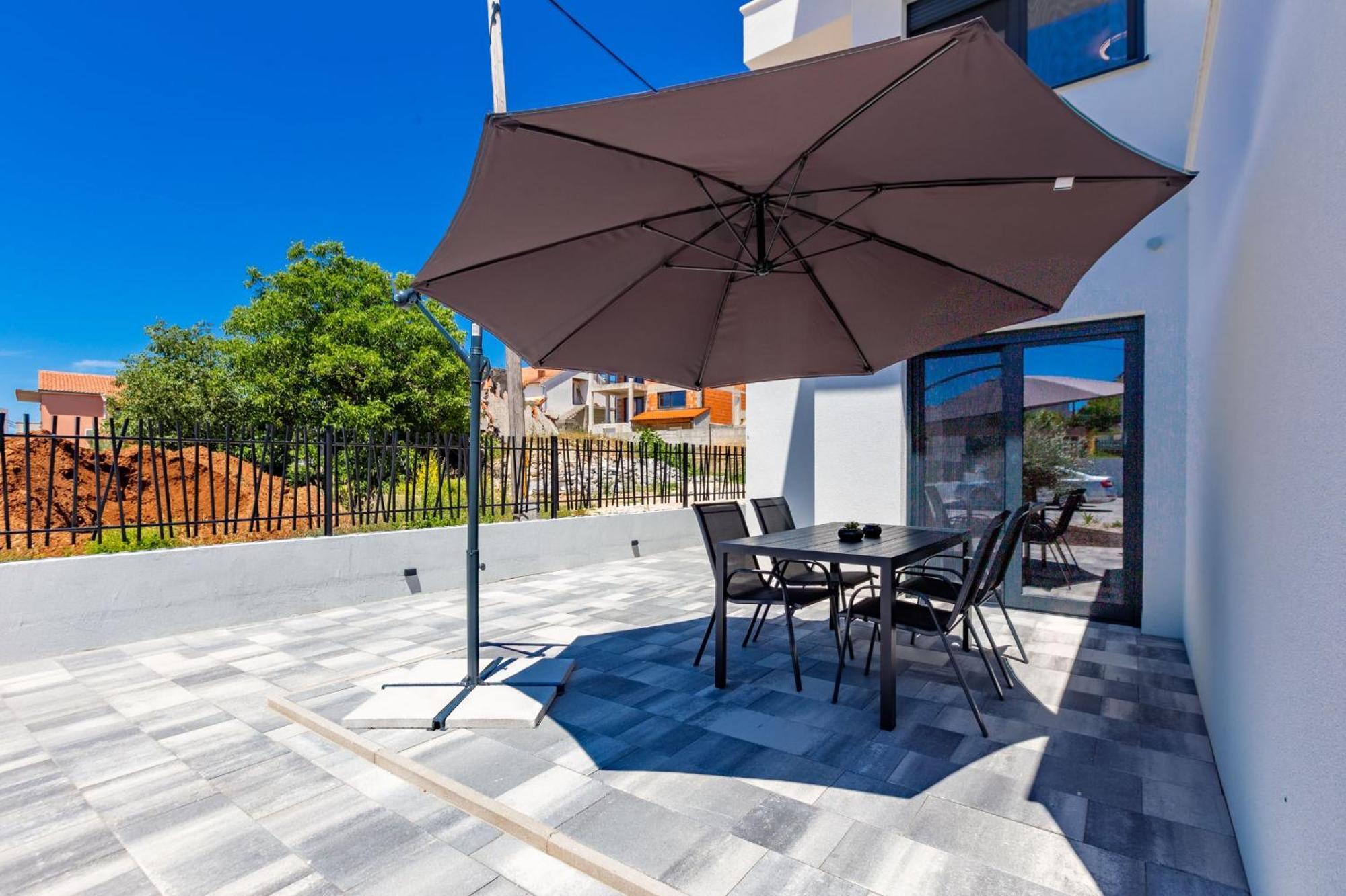 Casa Mia Apartments With Parking Задар Стая снимка