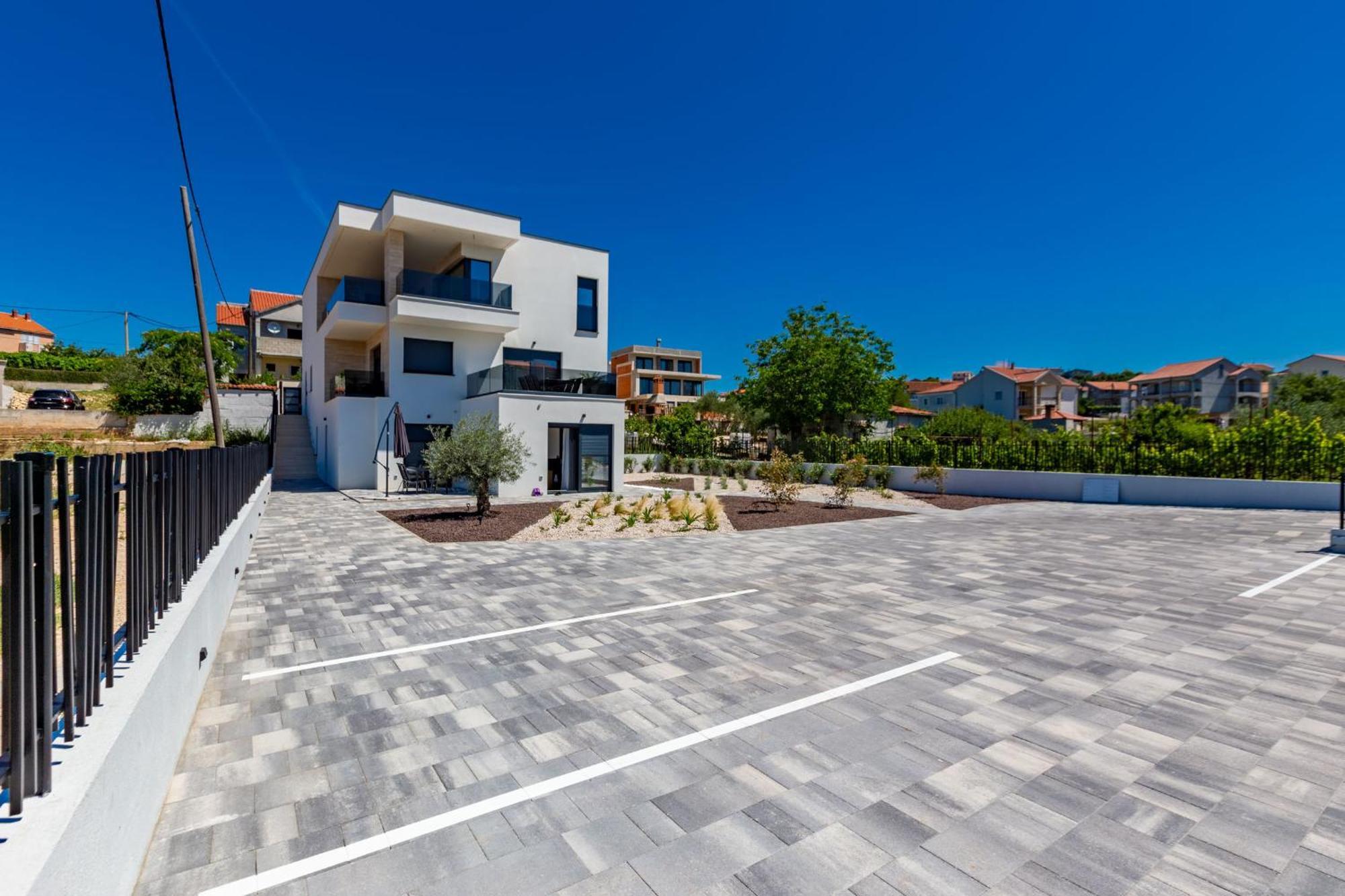 Casa Mia Apartments With Parking Задар Екстериор снимка