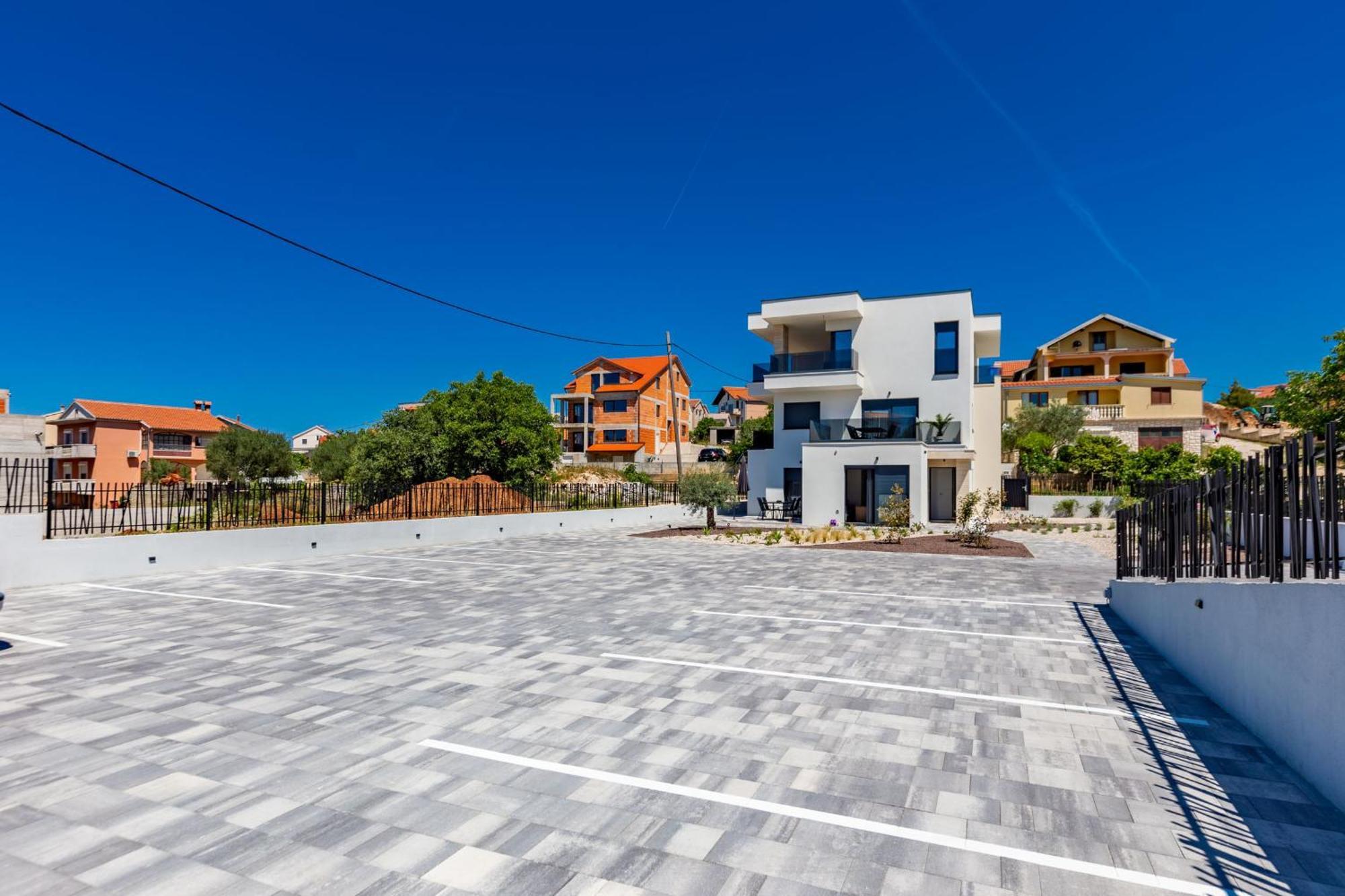Casa Mia Apartments With Parking Задар Екстериор снимка