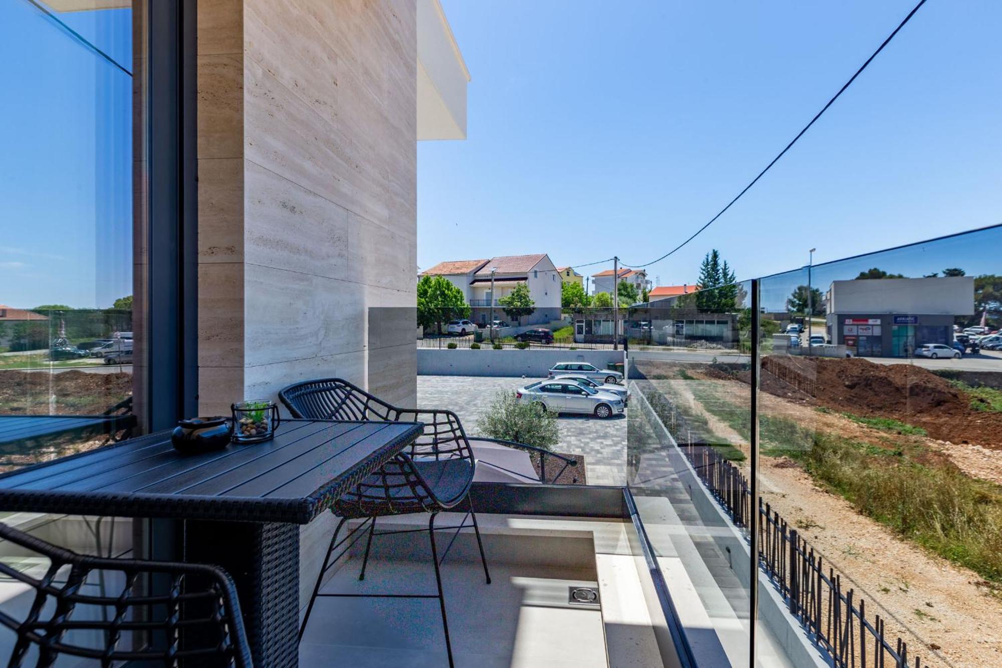 Casa Mia Apartments With Parking Задар Екстериор снимка