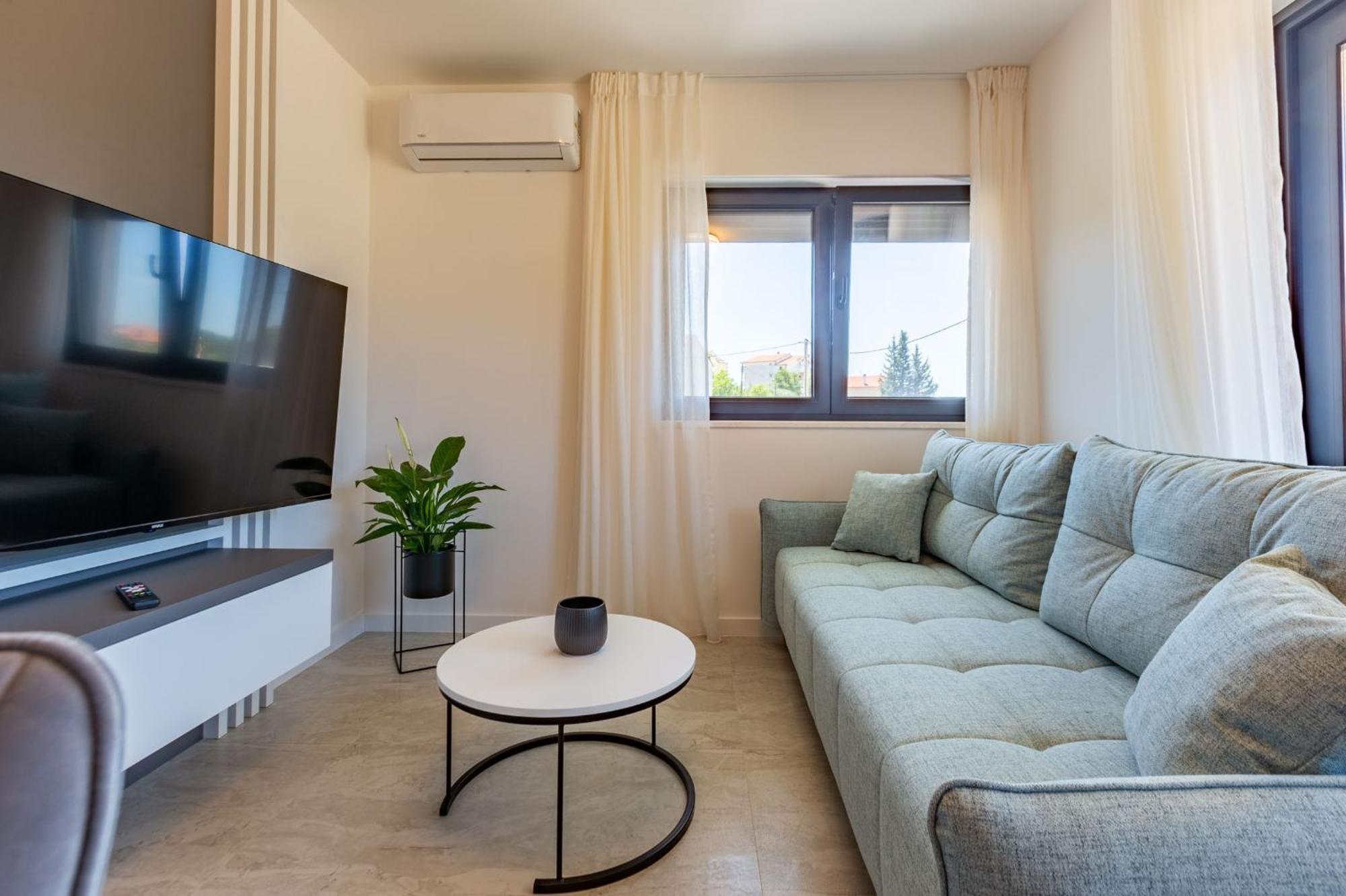 Casa Mia Apartments With Parking Задар Екстериор снимка