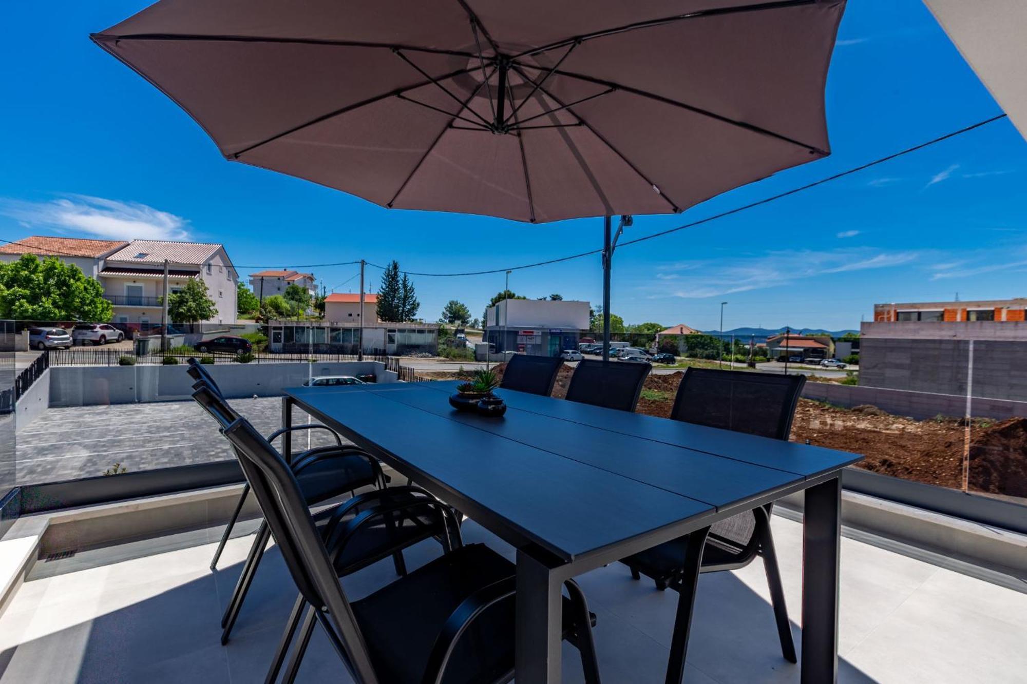 Casa Mia Apartments With Parking Задар Екстериор снимка